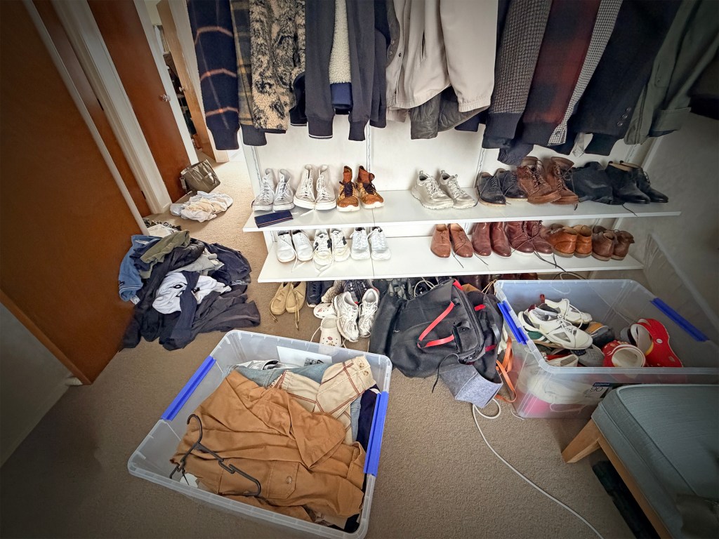 photo of messy room
